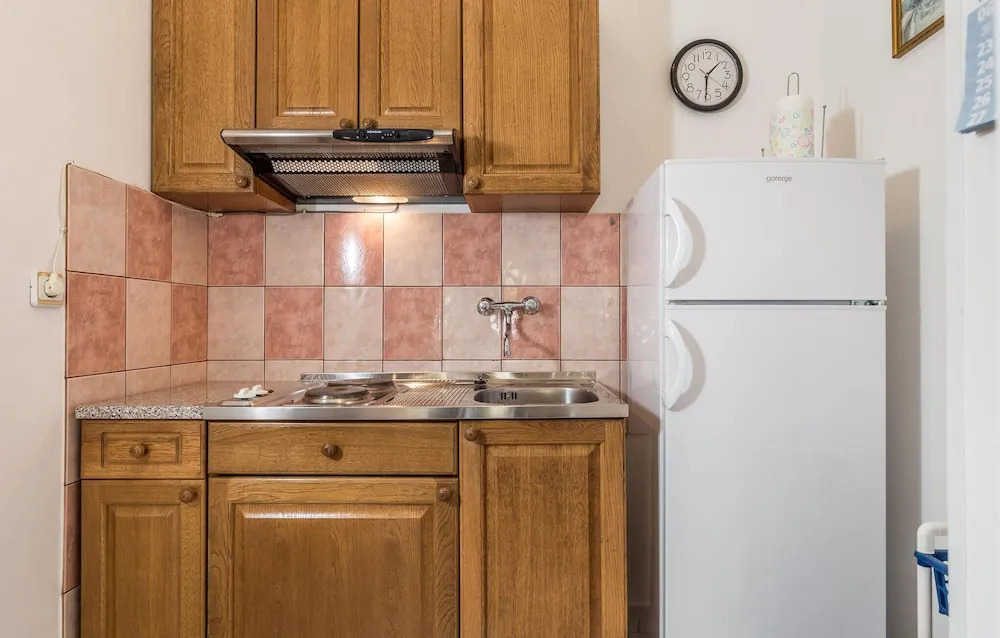 Awesome Apartment in Pag With 3 Bedrooms