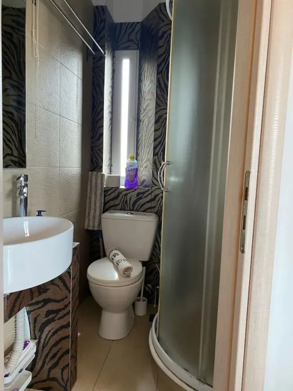 Arethousa City View Getaway - Chalkida s Cozy Gem