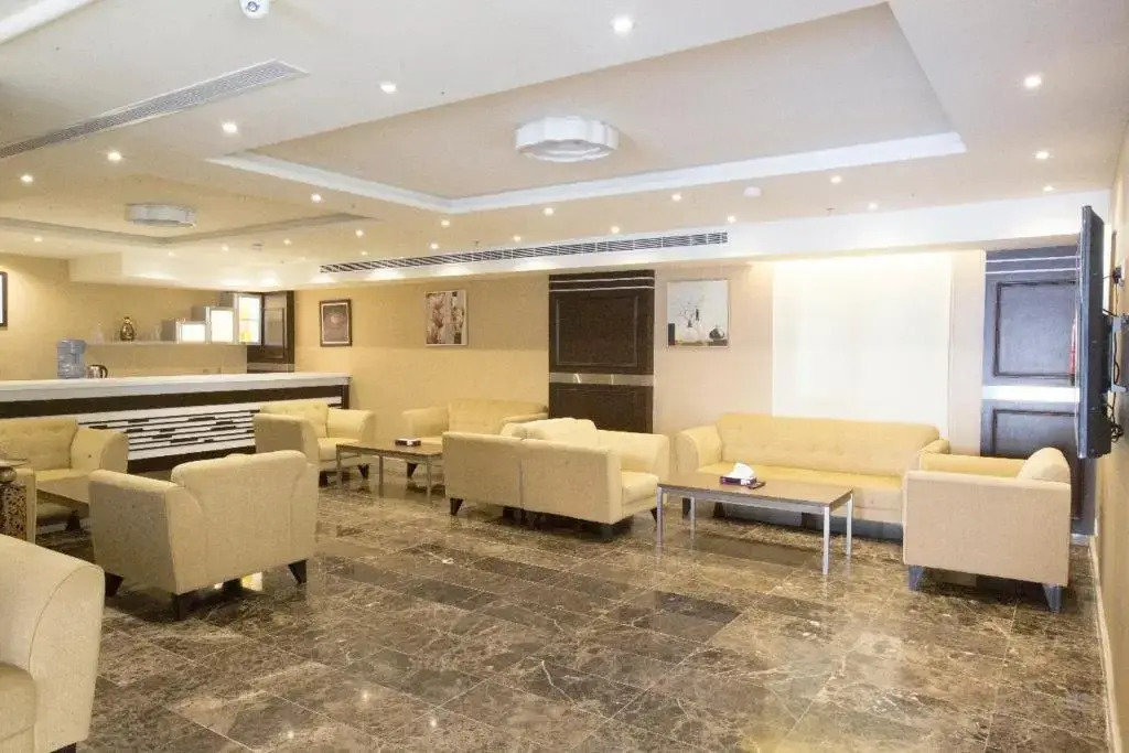 Al Manarat Al Raqiyah Furnished Units