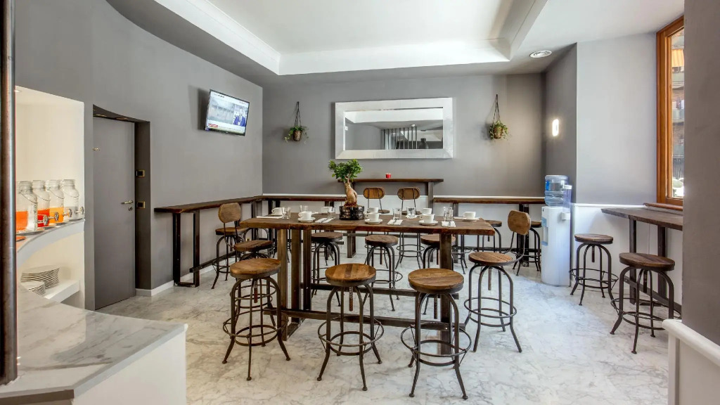Crossroad Hotel