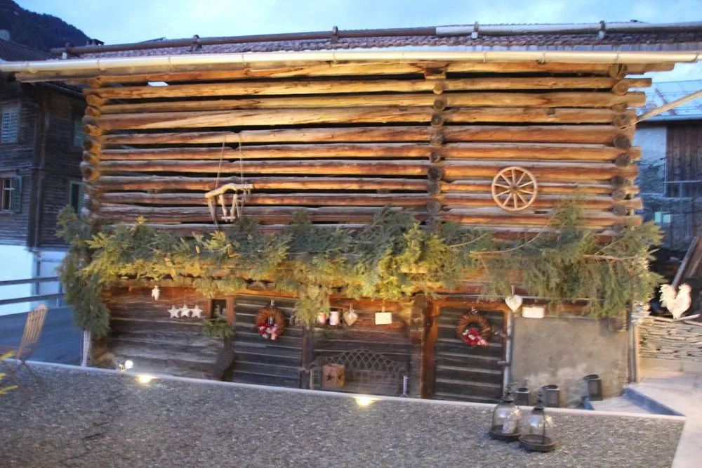 Chesa Prema Bed & Breakfast - Restaurant