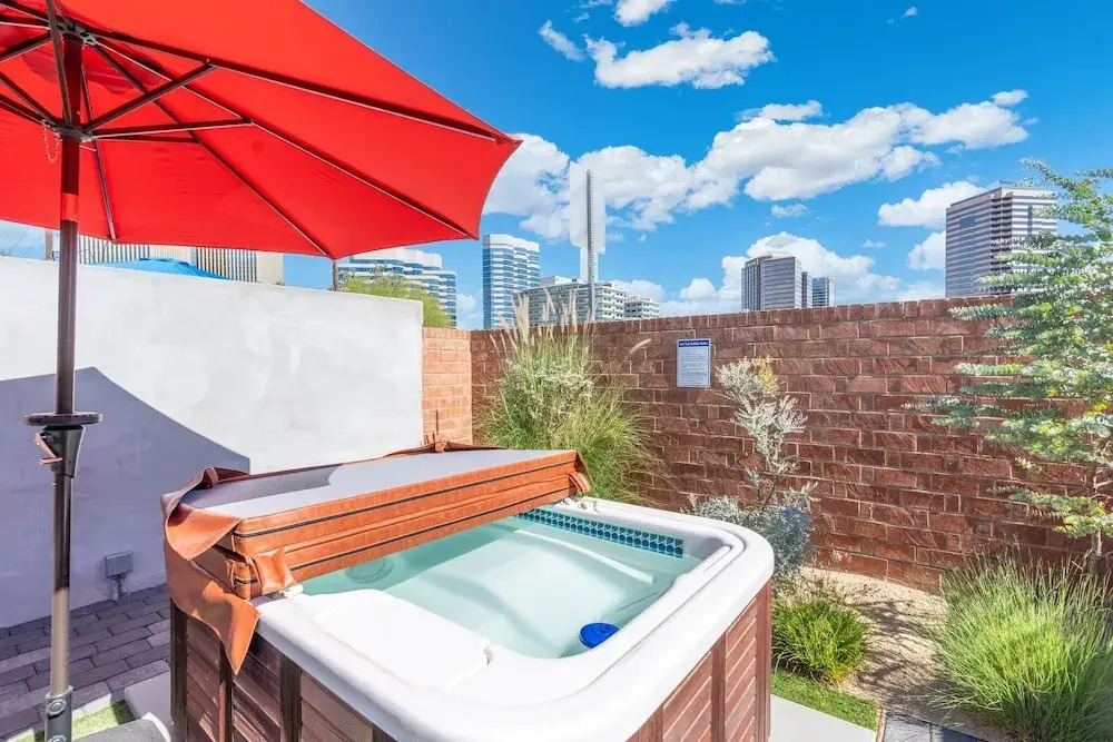 Midtown Digs