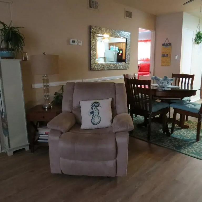 Janel's Haven 504bh 2 Bedrooms 2 Bathrooms Condo