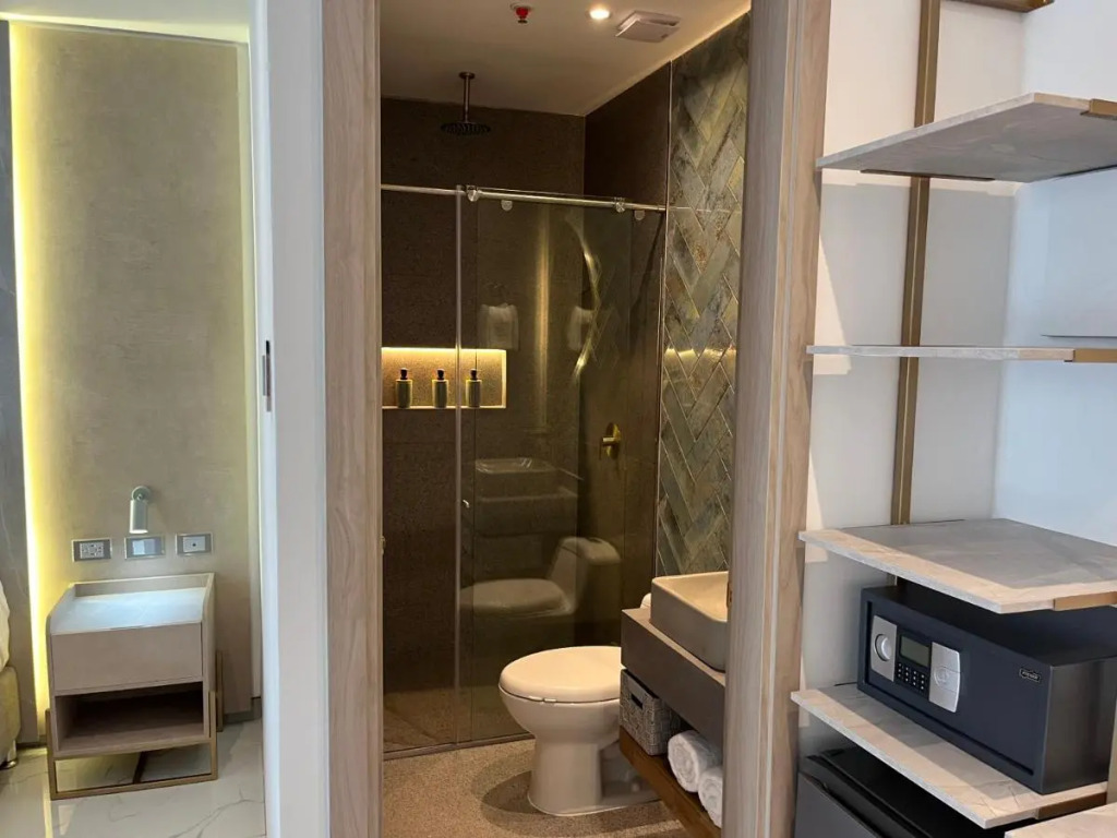 Delamar Hotel