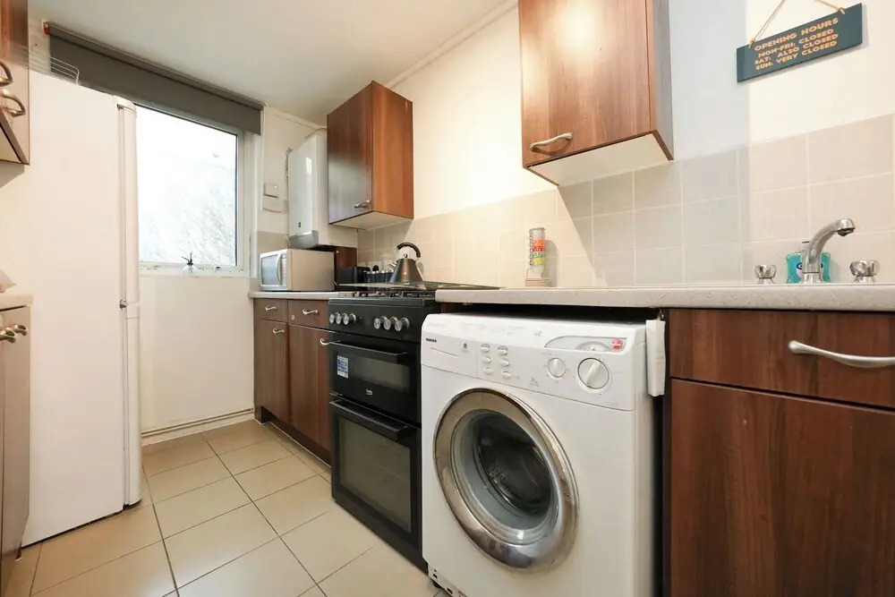 Balcony-freeparking-centrallocation-familyfriendly