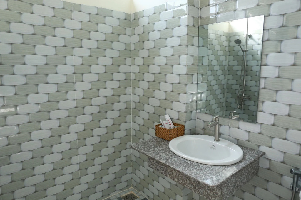 Lien Thong Hotel