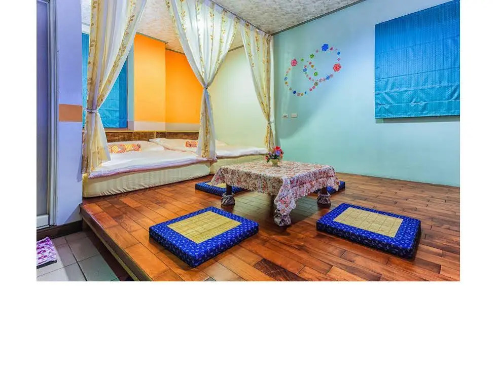 Sunwater Hostel