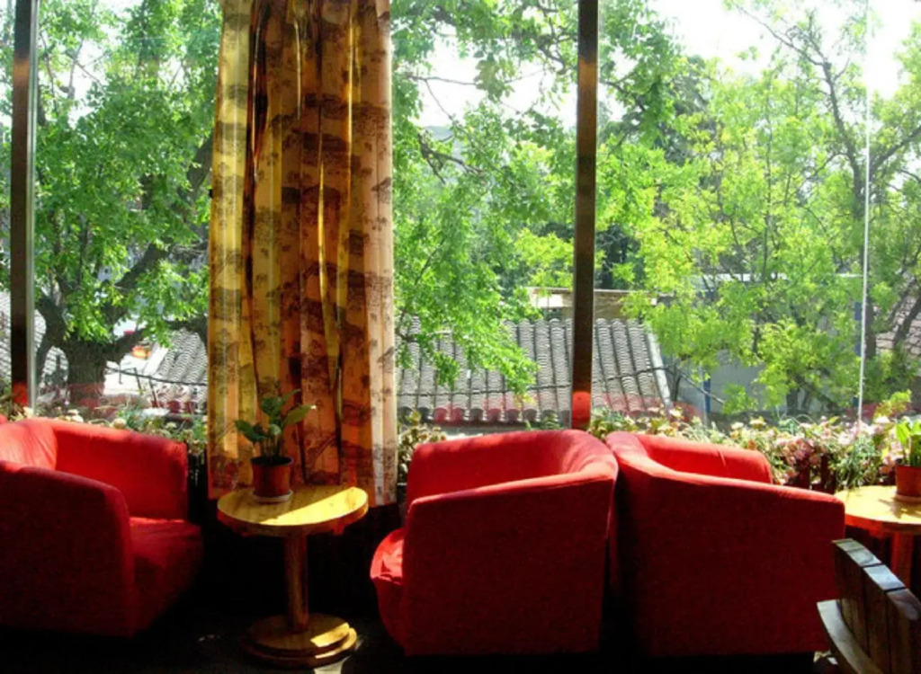 N.E. Hotel