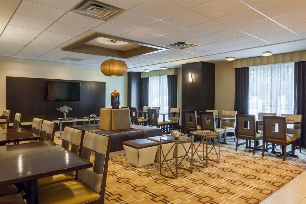 Wingate by Wyndham Charleston