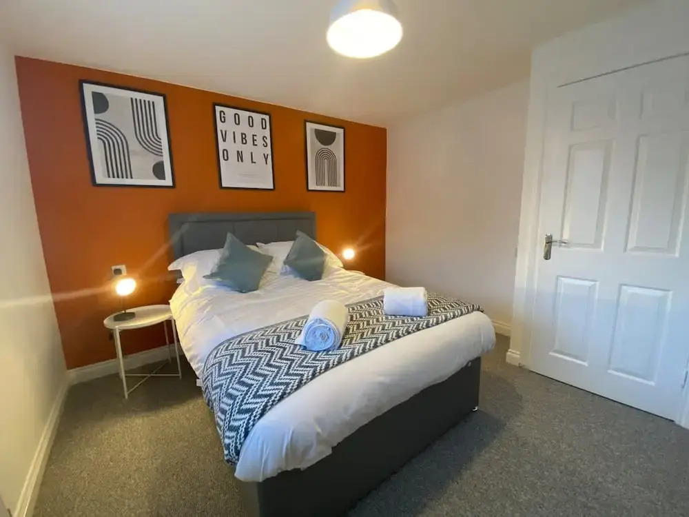 Host Stay Bluebell Close