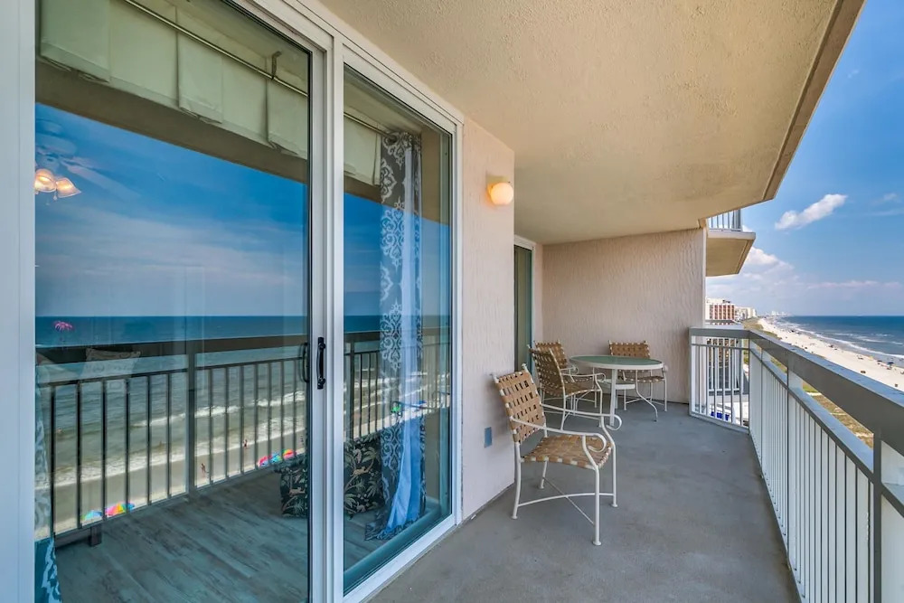 Crescent Shores N - 702 Apartment 3