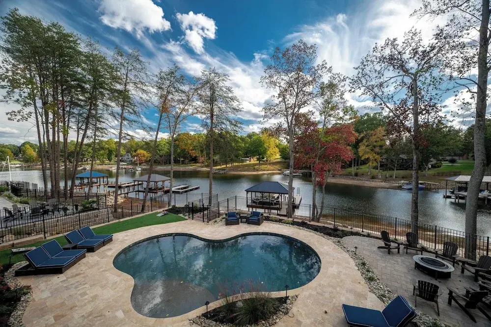 The Lodges Avantstay Lakefront, Sleeps 66 Pools, Docks, Theaters, Views