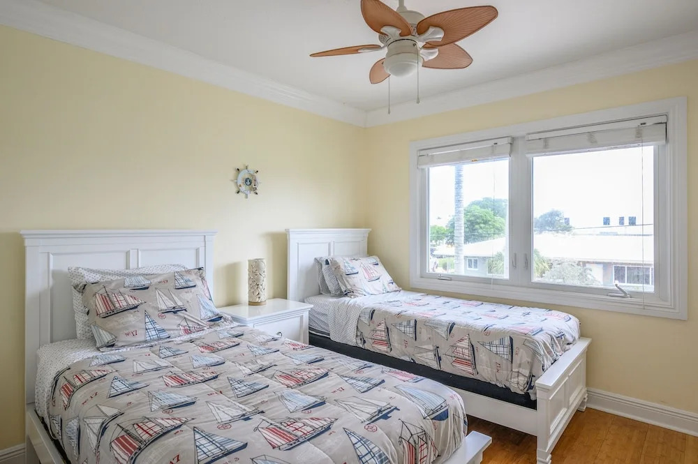 4331 W Tradewinds Ave Duplex Unit A 3 Bedrooms 2.5 Bathrooms Duplex