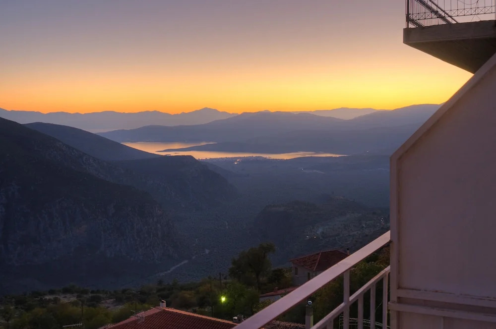 Hotel Athina
