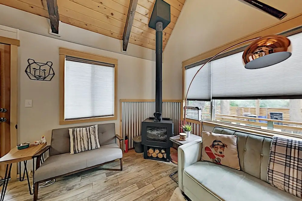 604spruc 2 Bedroom Home