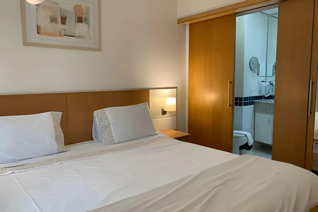 Get a Flat 401 /Jardins/ Ibirapuera