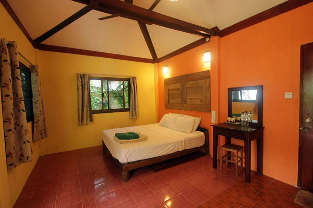Chomjan Resort