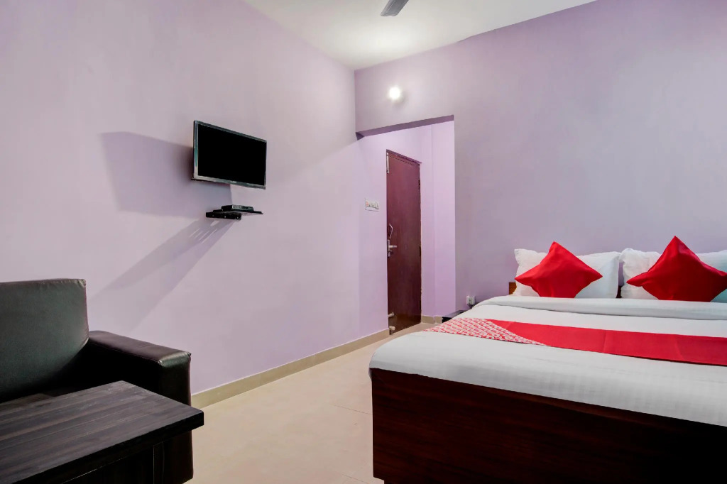 OYO Flagship 28018 Hotel Allena