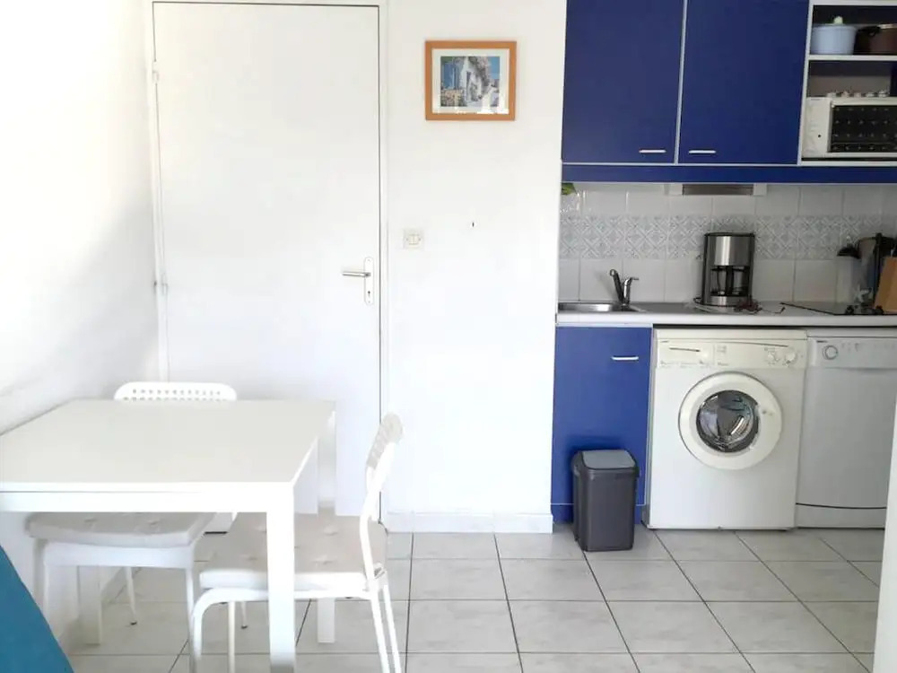 Apartment with 2 Bedrooms in Le Lavandou, with Shared Pool, Enclosed Garden And Wifi - 350 M From the Beach