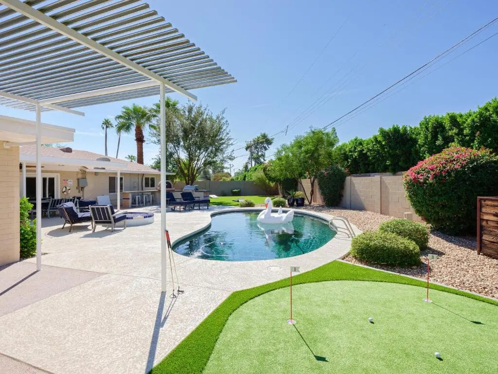 Scottsdale - 4826 N 69th St