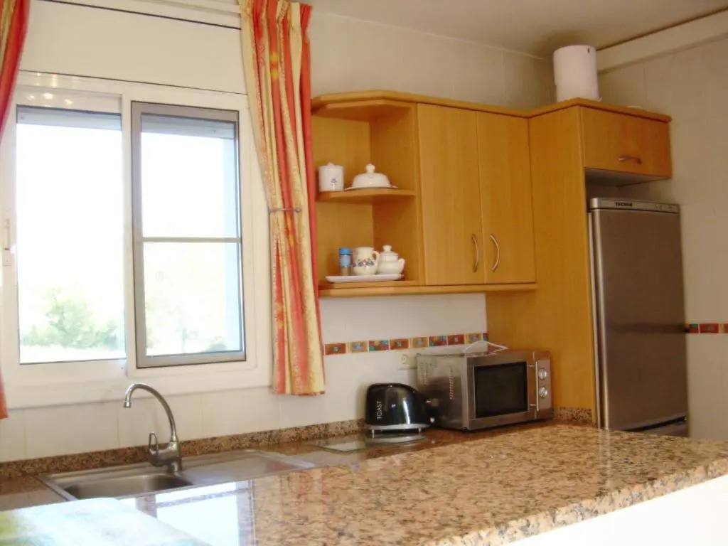 Villa Oasis 4bedroom villa with air-conditioning & large private swimming pool