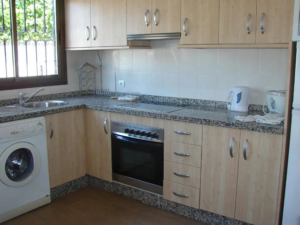 Nueva Nerja 79 Menyber