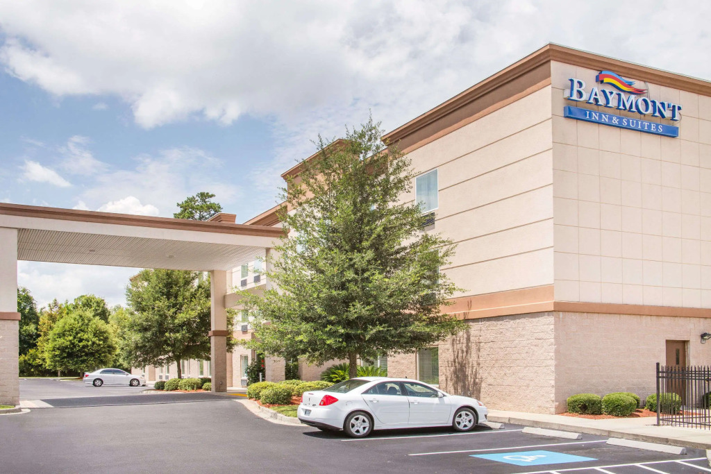 Baymont by Wyndham Savannah I-95