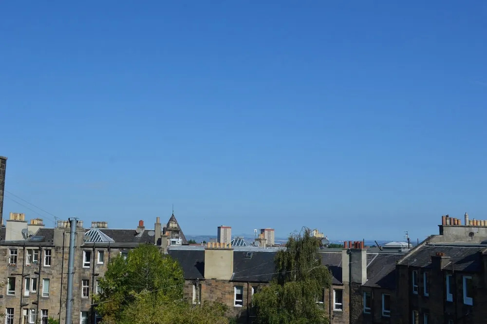 Bohemian 1 Bedroom Apartment in Edinburgh