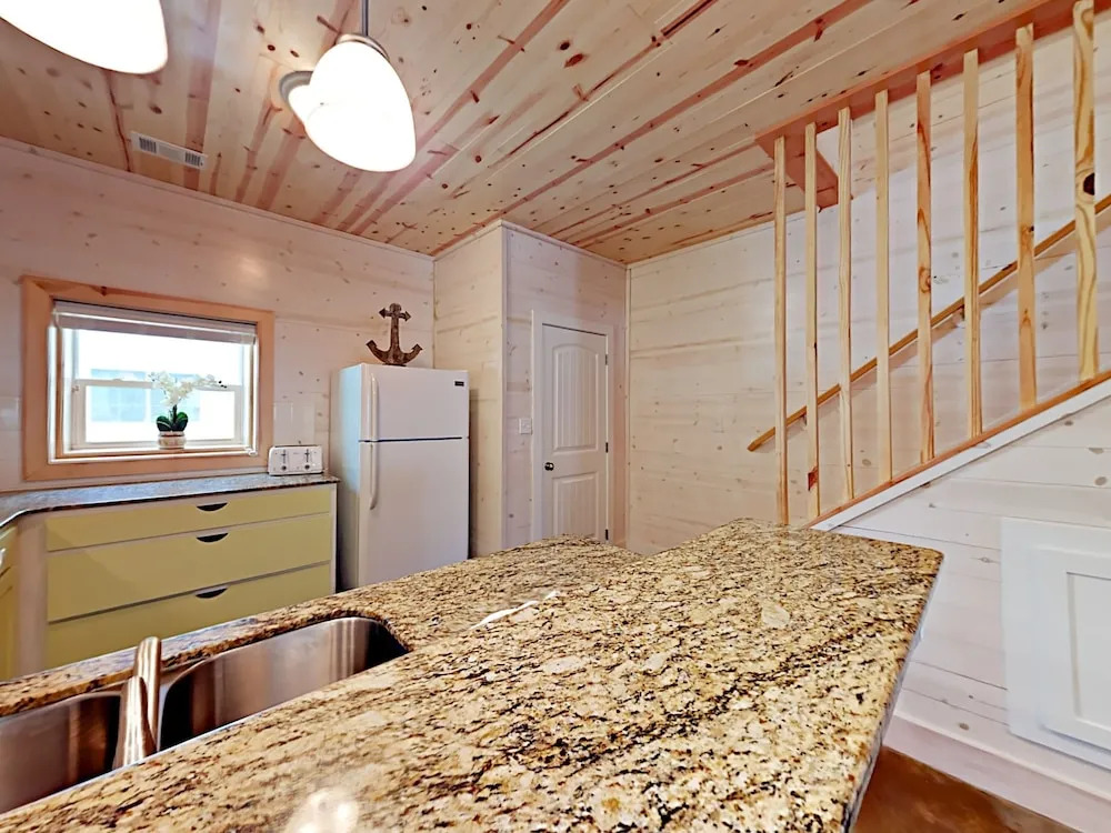The Commons #402 - Three Bedroom Townhome