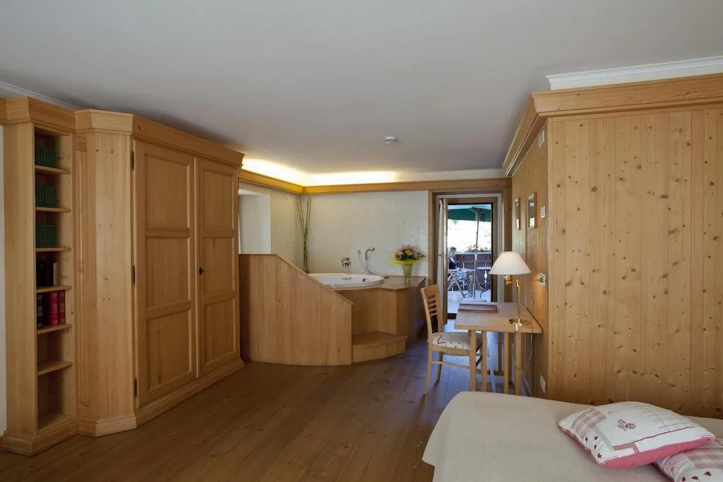 Valbruna Inn Bed & Breakfast