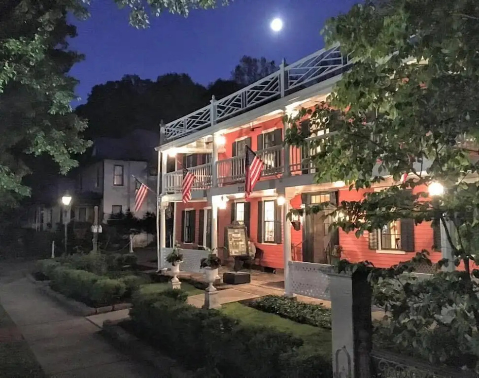 The Buxton Inn