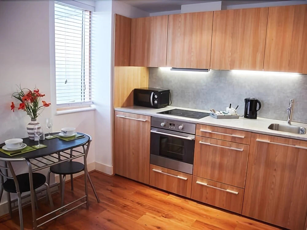 Empire Serviced Apartments