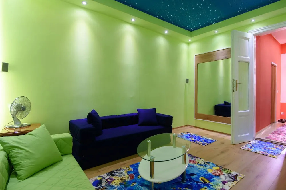Magnet Apartment