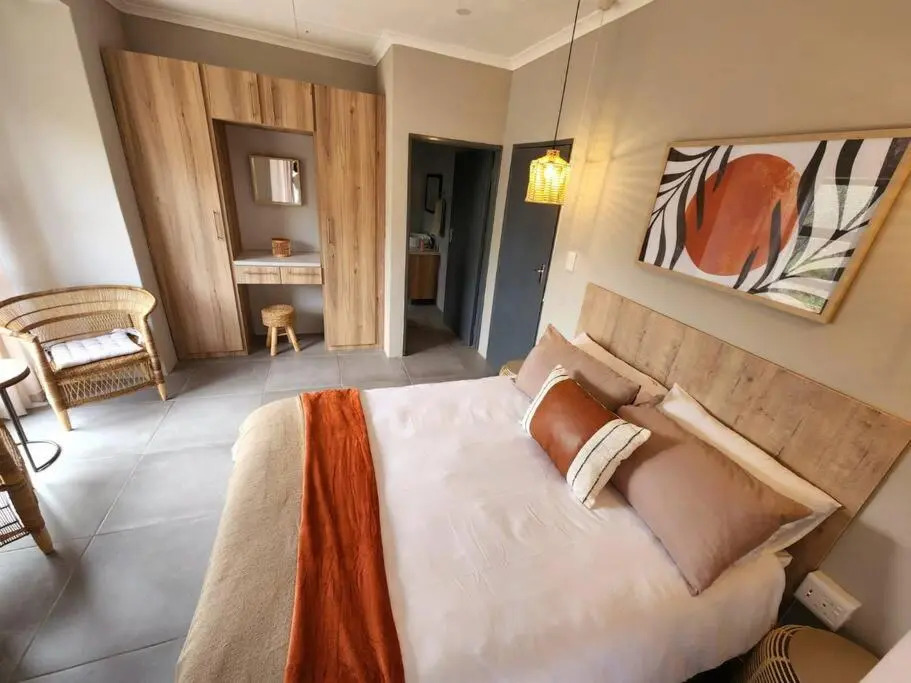 2 Bedroom Bush Villa close to the Kruger