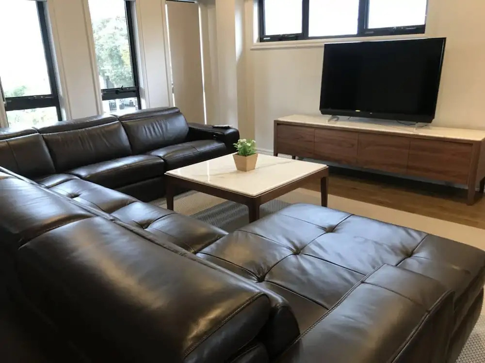 Glen Manor 1