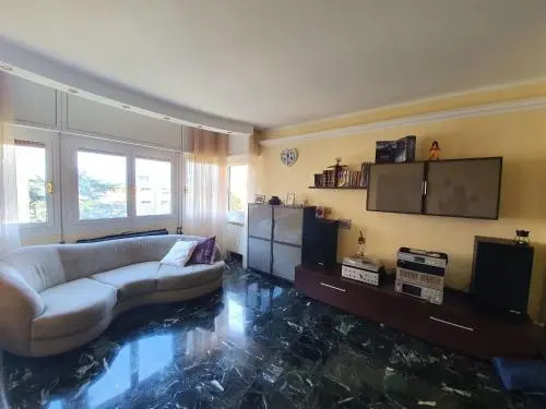 Flat 2 Bedrooms - Genoa