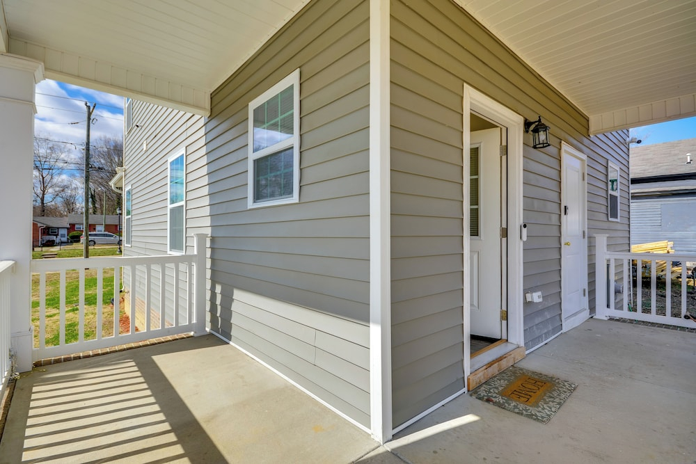 1 Mi to Downtown Greensboro: Newly Built Home!