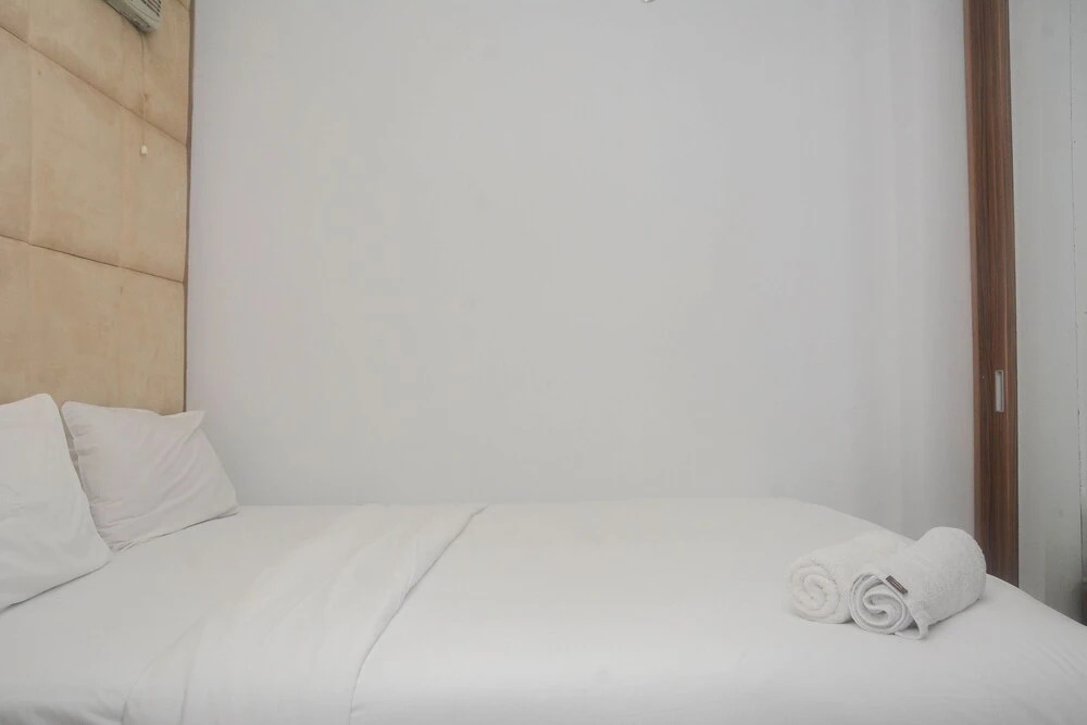 Elegant And Well Designed 2Br At Green Pramuka City Apartment
