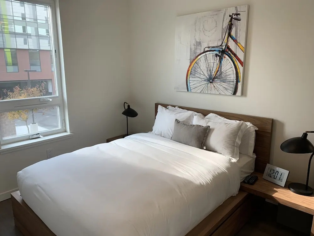 Domicile Suites at Marina SLU
