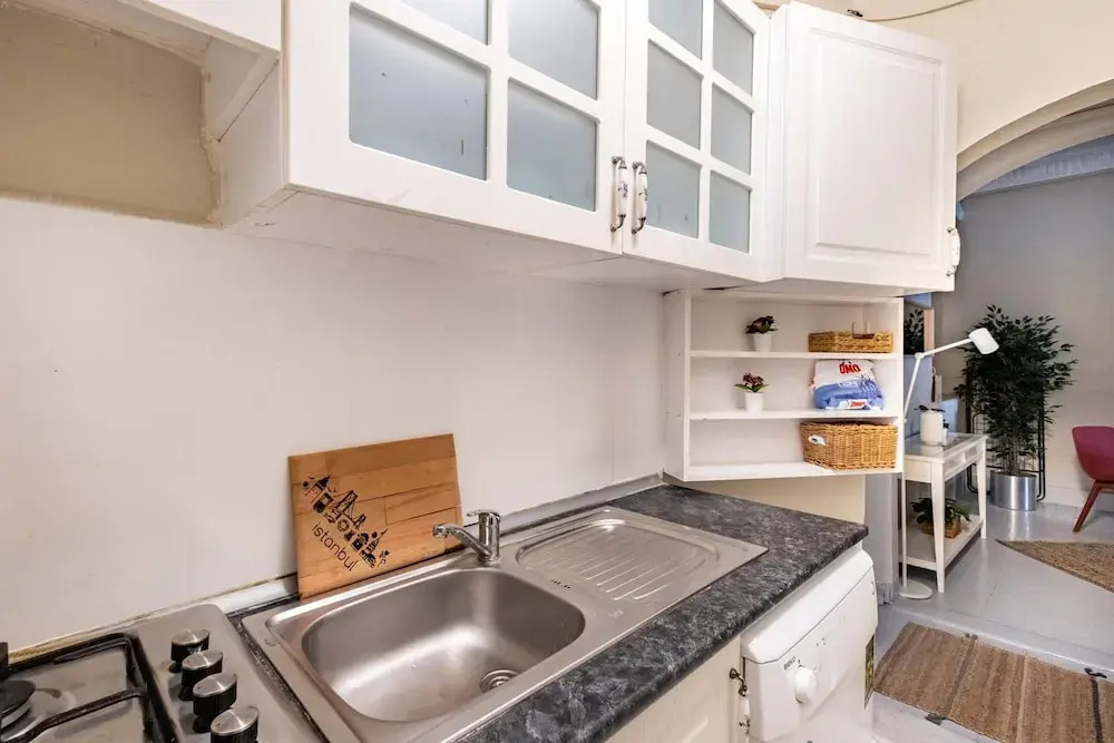 Modern Flat with Central Location in Beyoglu