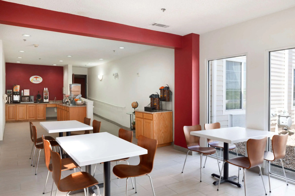Super 8 by Wyndham Garland Rowlett East Dallas Area