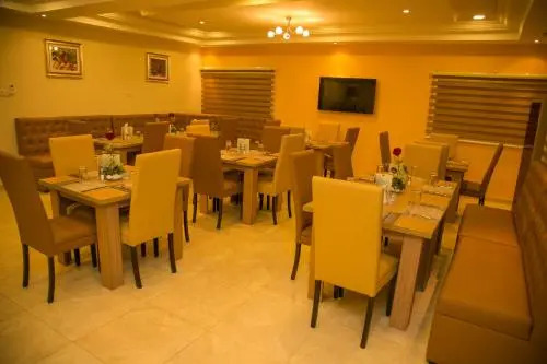 Consort Luxury Suites