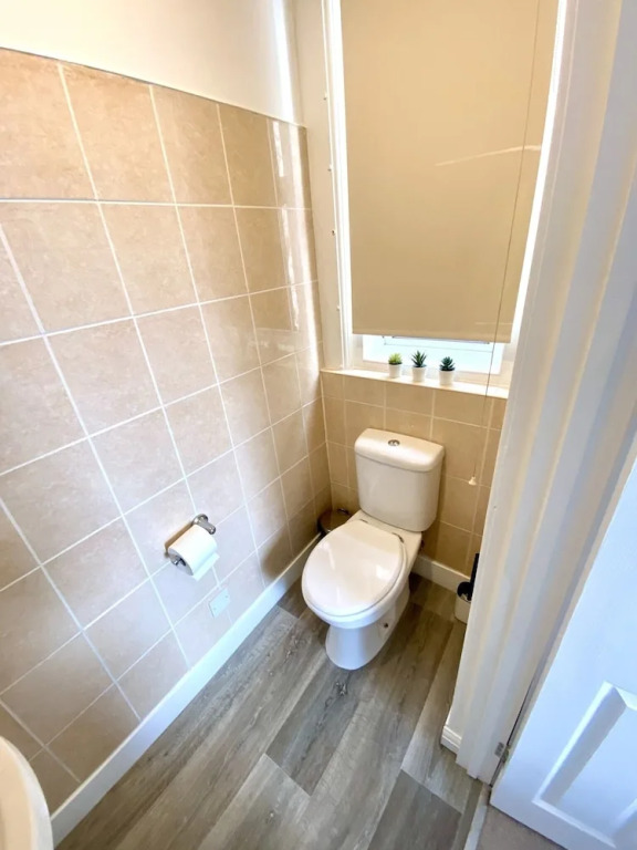 Spacious Two Bed Apartment in Poole