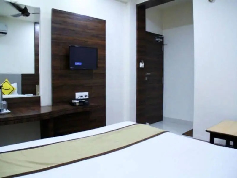 Vista Rooms At Station Road-Bhopal