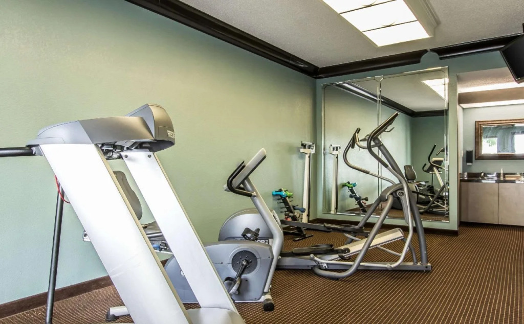 Econo Lodge Inn & Suites Foley-North Gulf Shores