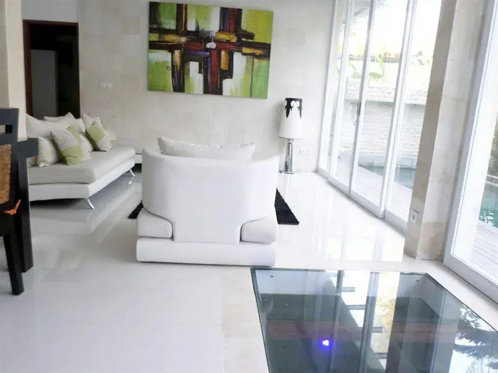 Villa Rumah Putih