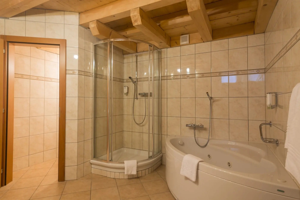 Zermatt Budget Rooms at Alpen Resort, Spa & Dining