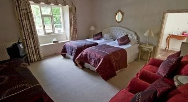 Warsborough House