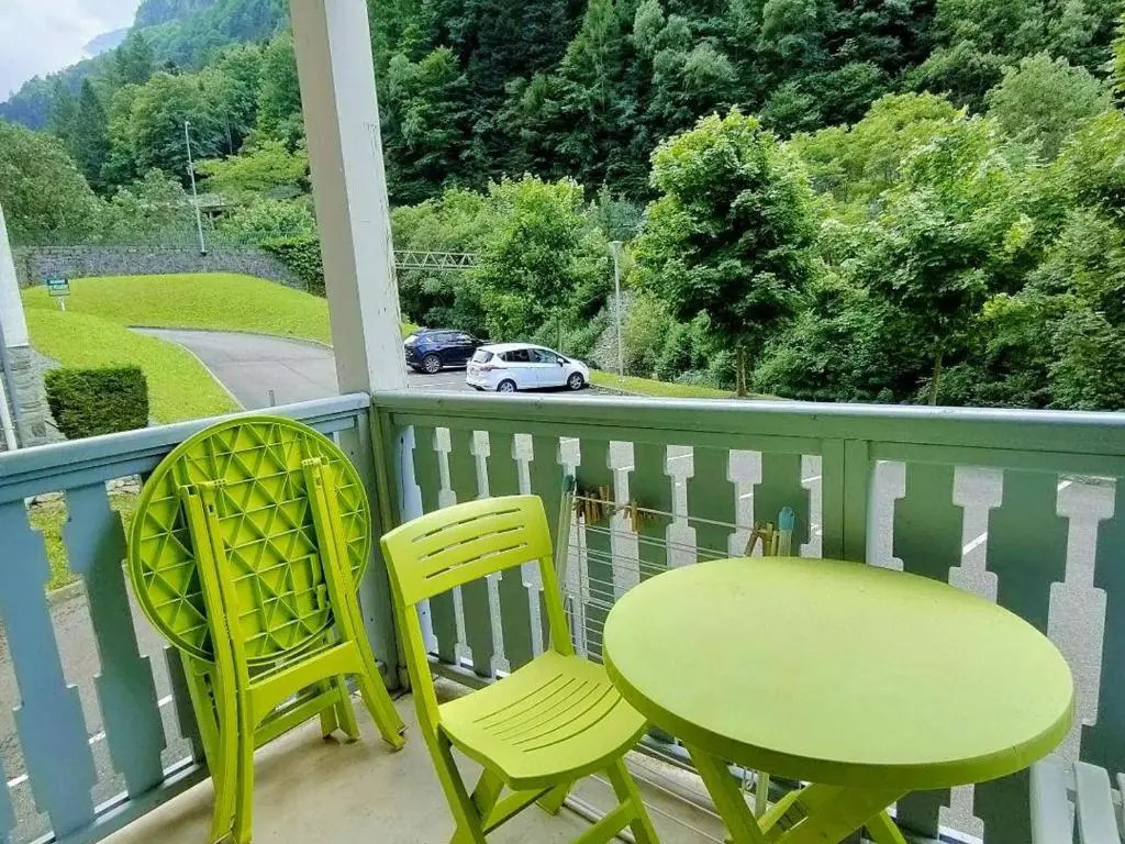 Appartement Cauterets, 3 pièces, 6 personnes - FR-1-234-253