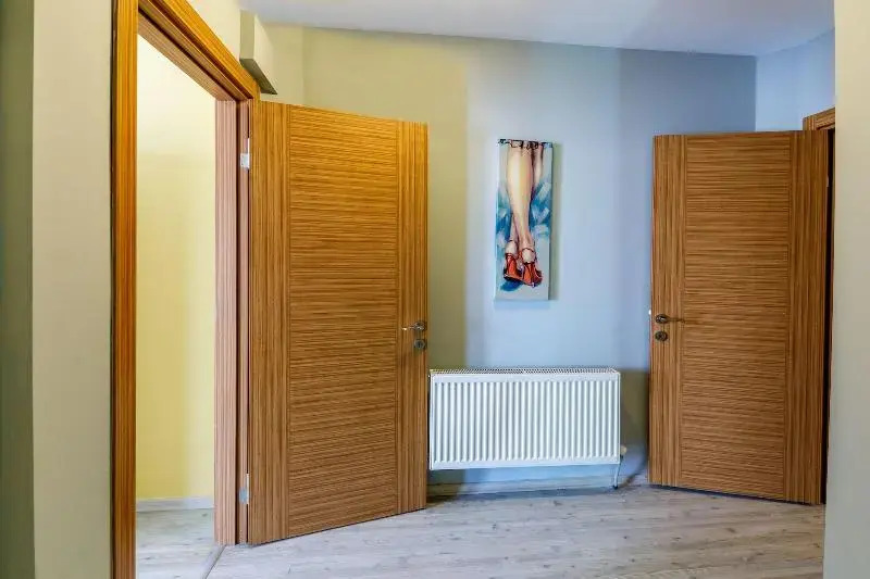 Senior Pera Suites